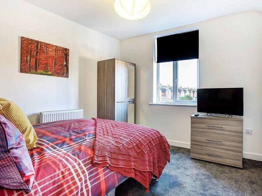 Townhouse Plus @ 166 Edleston Road Crewe Bagian luar foto