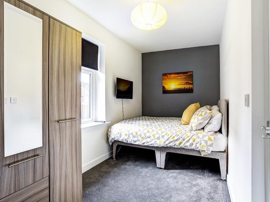 Townhouse Plus @ 166 Edleston Road Crewe Bagian luar foto
